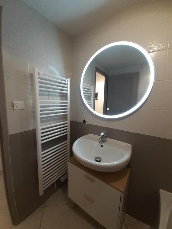Apartamento Le Pinaud Épinal Exterior foto
