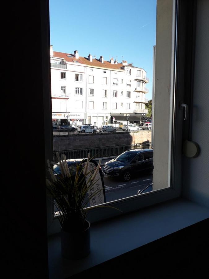 Apartamento Le Pinaud Épinal Exterior foto